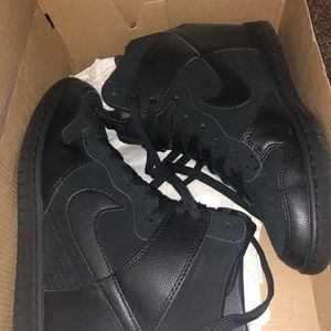 Nike dunk sky hi black